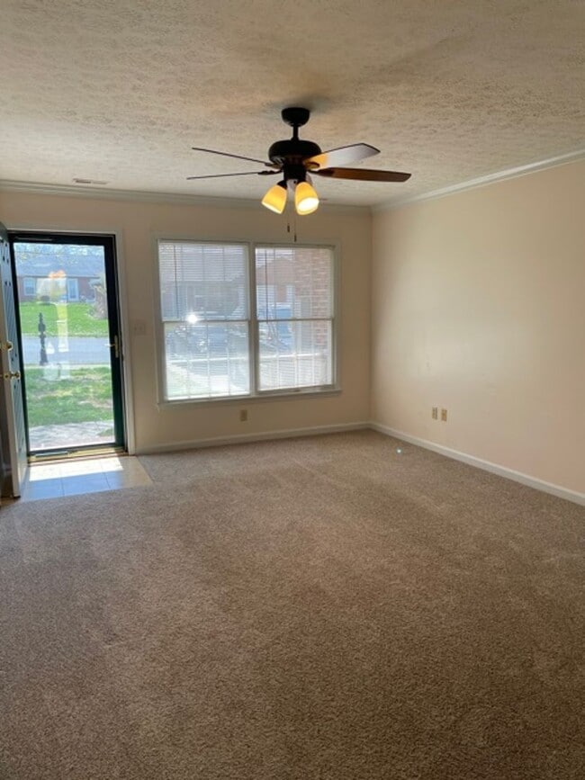 Building Photo - 108 Croghan Way