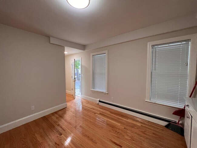 Foto del edificio - 225 Albion St