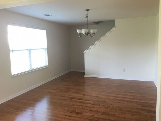 Building Photo - Nashville - 4 Bedroom 37221