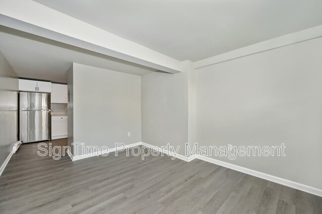 Building Photo - 15207 National Pike