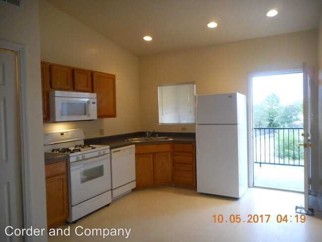 Building Photo - 4312 Sabana Loop SE