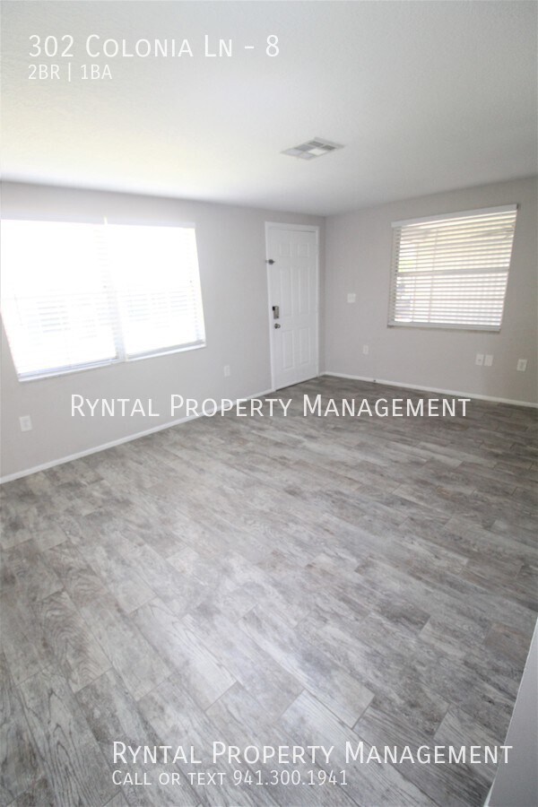 Building Photo - 302 Colonia Ln E