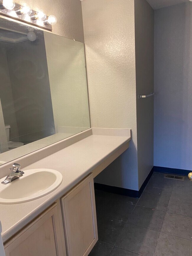 Foto del edificio - 3 bedroom home!!!