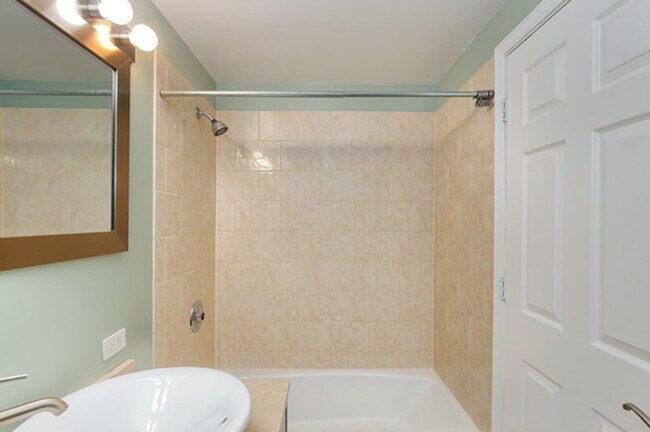 Foto del edificio - 1600 N Halsted St