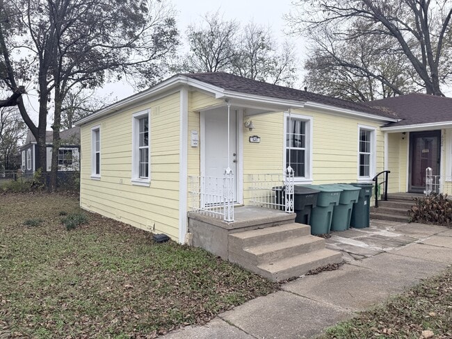 Foto del edificio - 620 N Walnut St