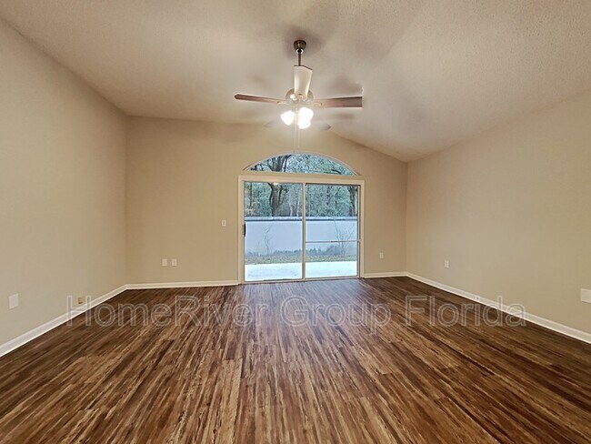 Building Photo - 6075 Scenic Meadow Ln