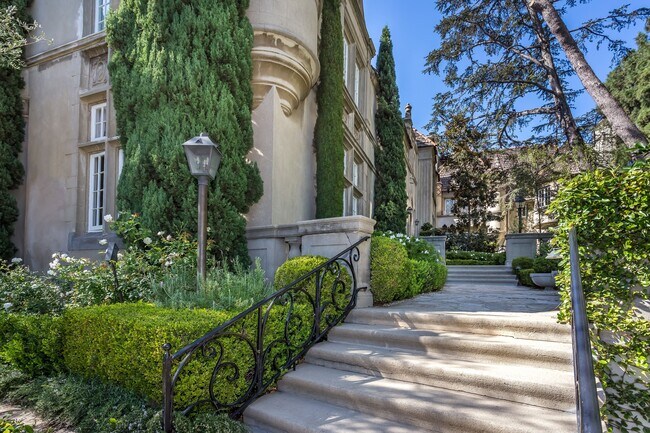 Foto del edificio - 10335 Wilshire Blvd