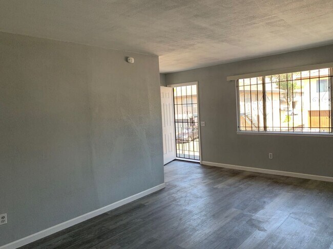 Foto del edificio - 3500 Rainbow Ln
