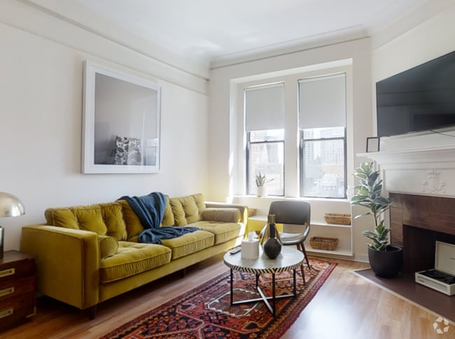 Building Photo - 12 Boylston Pl