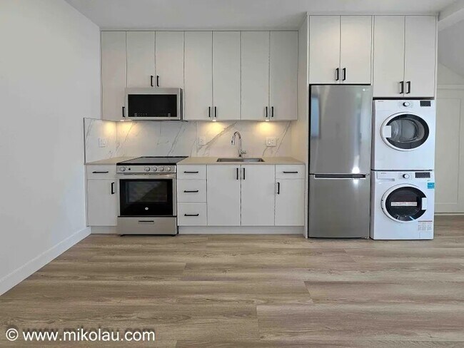 Photo du bâtiment - 3126 W 32nd Ave