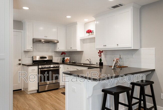 Building Photo - 15831 Bella Tierra Ct.