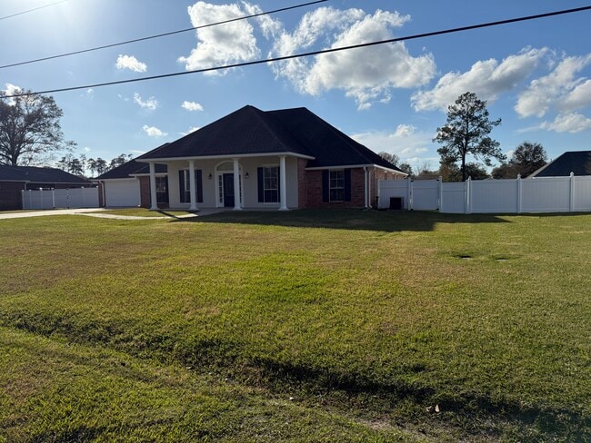 Foto del edificio - 41265 Schafer Dr