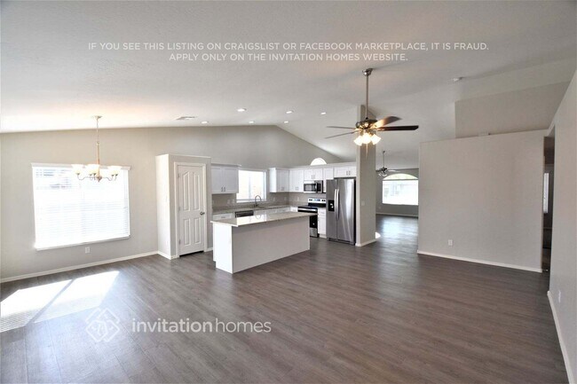 Foto del edificio - 2832 W Bowker St