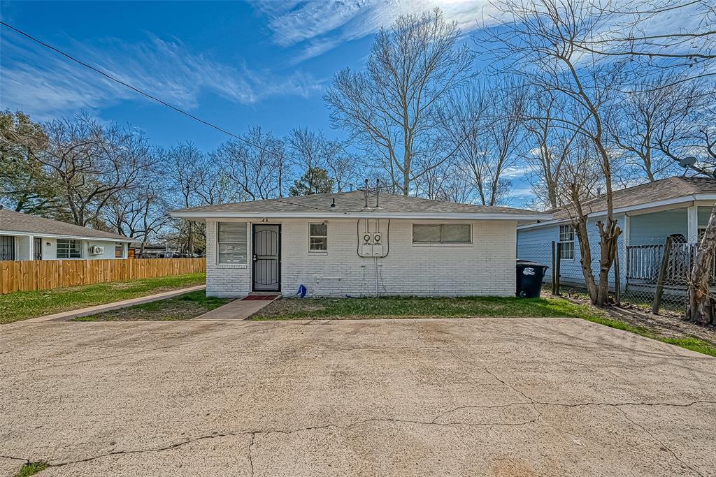 Primary Photo - 7818 Oak Knoll Ln