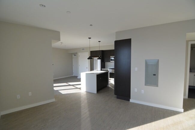 Building Photo - 120 Savin Hill Ave
