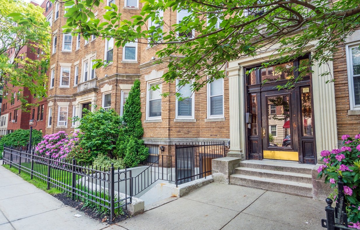 Building Photo - 86 Peterborough St