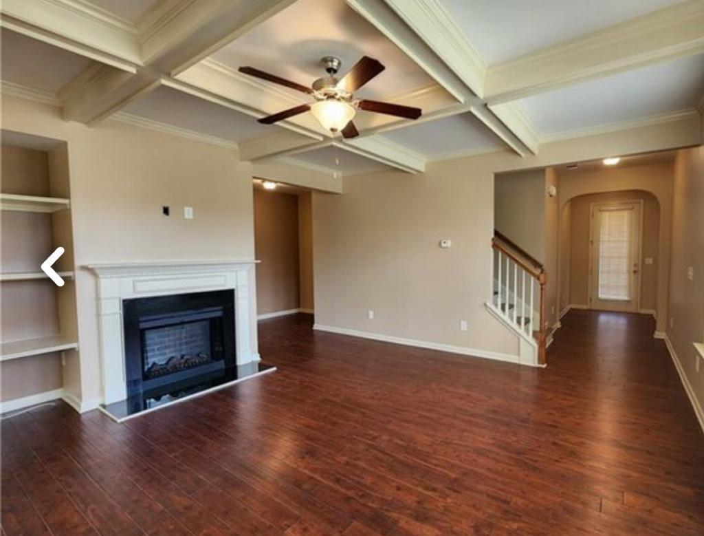 Primary Photo - 2204 Spicy Pine Ln