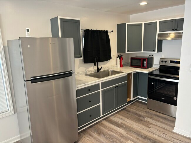 Foto del edificio - 2824 Watts Rd