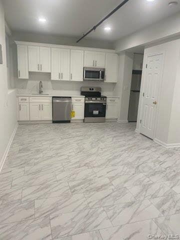 Foto del edificio - 94 4th Ave