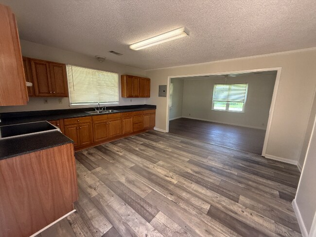 Foto del edificio - 145 Hume Ave