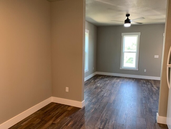 Building Photo - 206 N 18th St