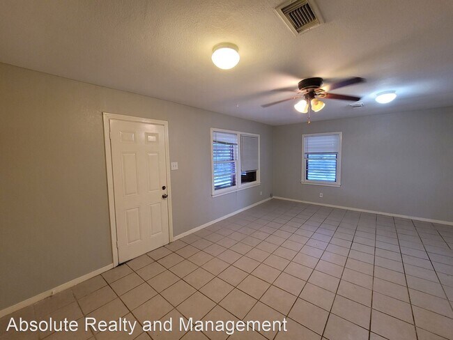 Foto del edificio - 3 br, 1 bath House - 1804 Bayou Homes Drive