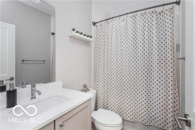 Foto del edificio - 28 Central Greens Blvd