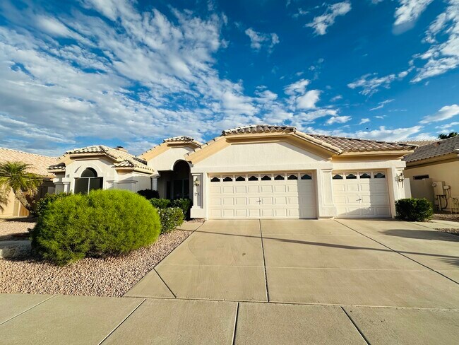 Building Photo - 4415 E Chuckwalla Canyon