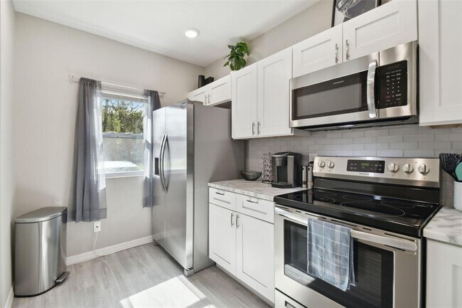 Foto del edificio - 4465 Har Paul Cir