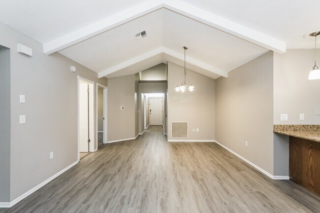 Building Photo - 13403 Woodward Dr