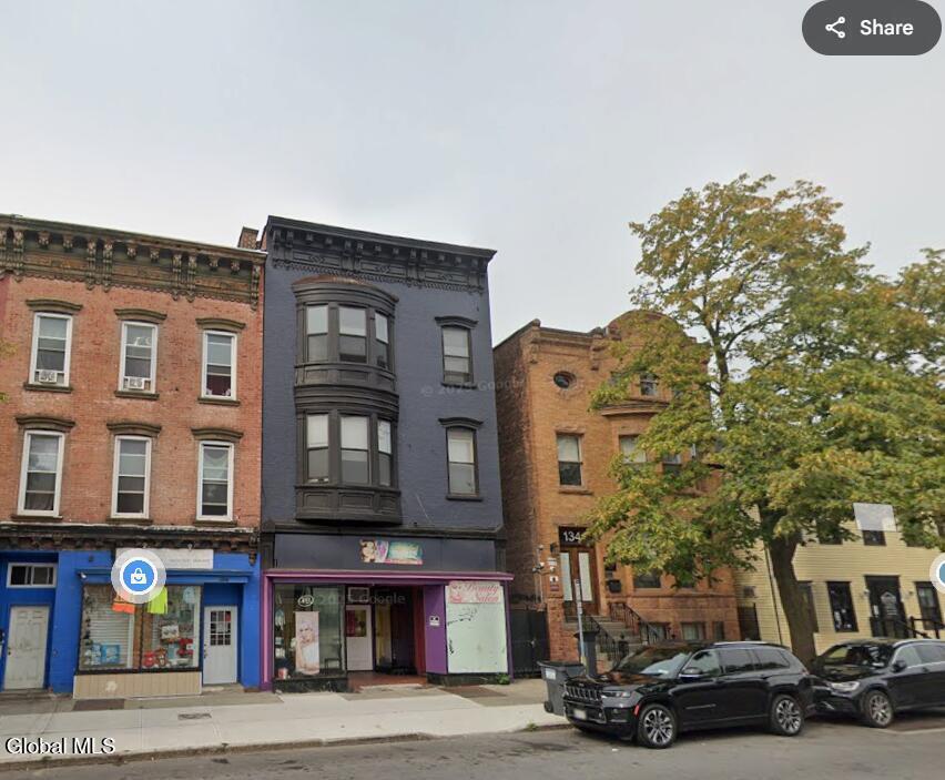 Foto principal - 132 Central Ave