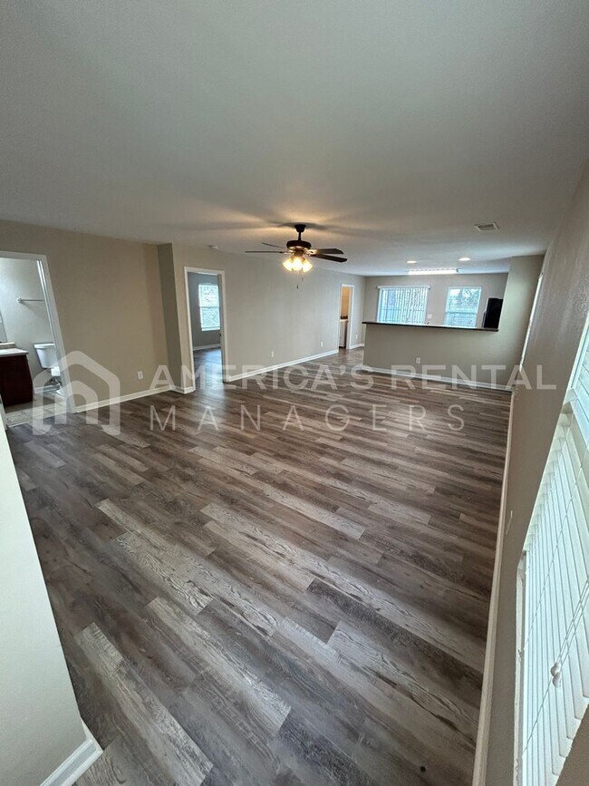 Foto del edificio - DEPOSIT PENDING!!! Home for rent in Meridi...