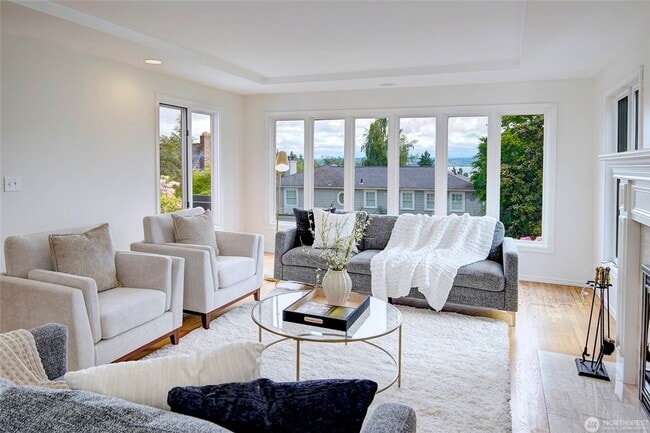 Building Photo - 4bd/3ba Seattle Home