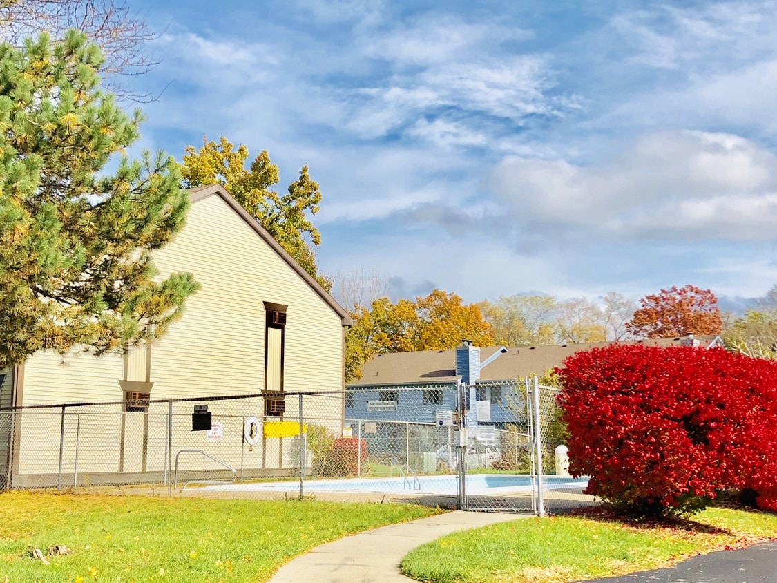 5916 Walnut Cir Dr, Toledo, OH 43615 Townhome Rentals in Toledo OH