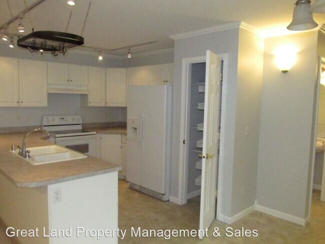 Building Photo - 2 br, 2.5 bath House - 16612 River Heights Lp