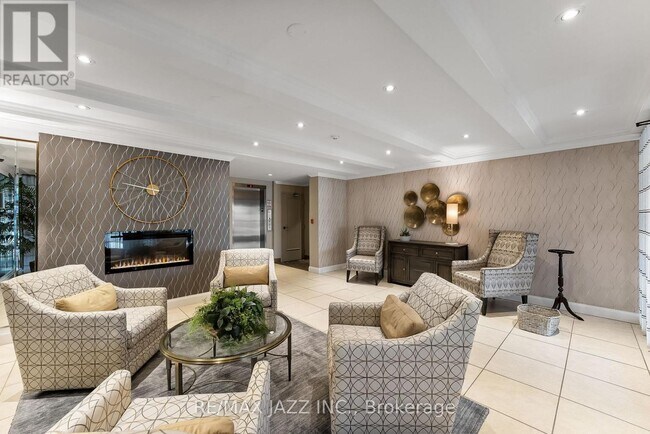 Photo du bâtiment - 337 Simcoe St N