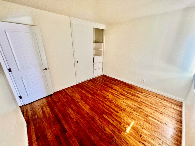 Photo - 309 W Hampshire Ave House