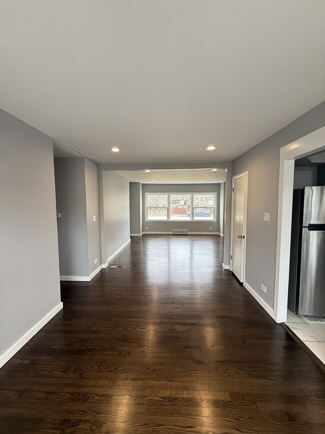 Building Photo - 18227 Center Ave