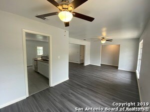 Foto del edificio - 8510 Glen Ct