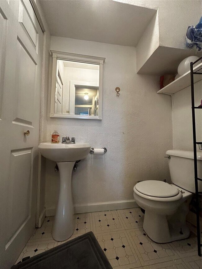 Foto del edificio - 4511 Avenue B