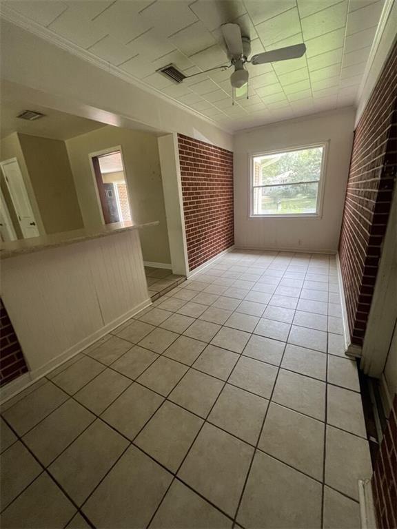 Foto del edificio - 716 Pinehill Dr