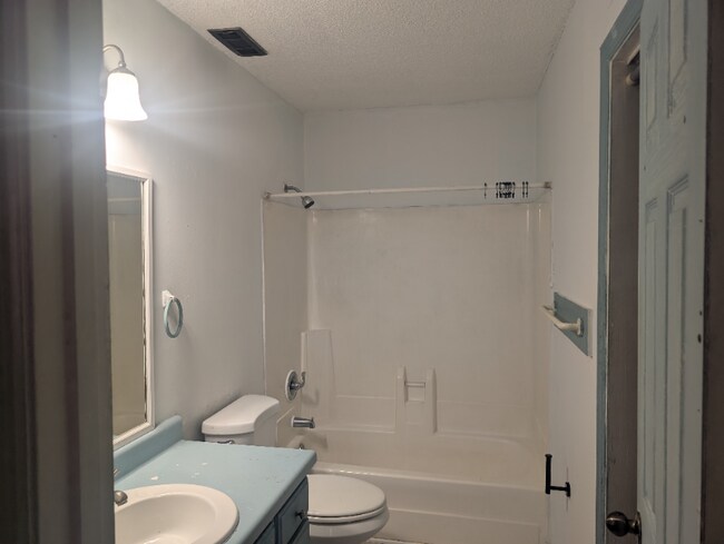 Foto del edificio - 3155 Trails End Ln