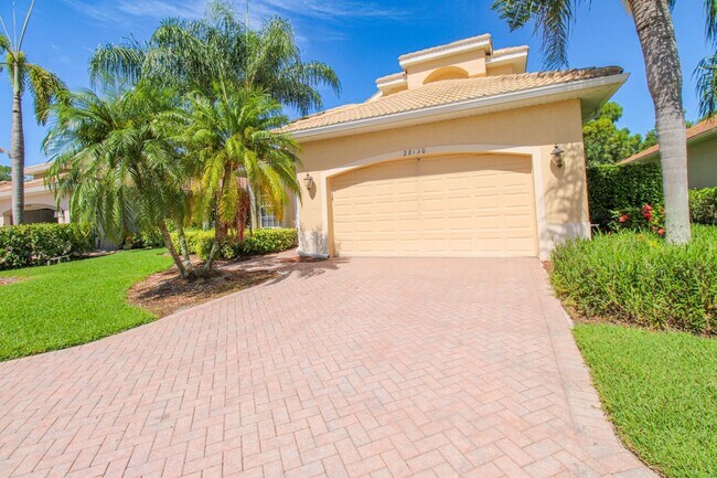 Foto del edificio - ** PRIVATE POOL HOME TWO FLOORS 4 BEDROOM/3BATH IN HUNTERS RIDGE BONITA SPRINGS AVAILABLE **