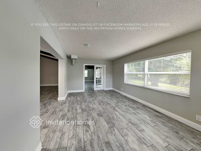 Building Photo - 19545 Carolina Cir