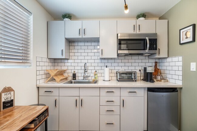 Foto del edificio - 2145 W Fairmount Ave