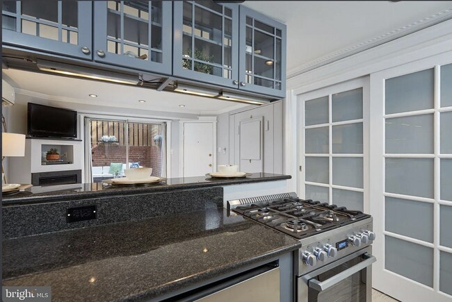 Foto del edificio - 1723 Q St NW