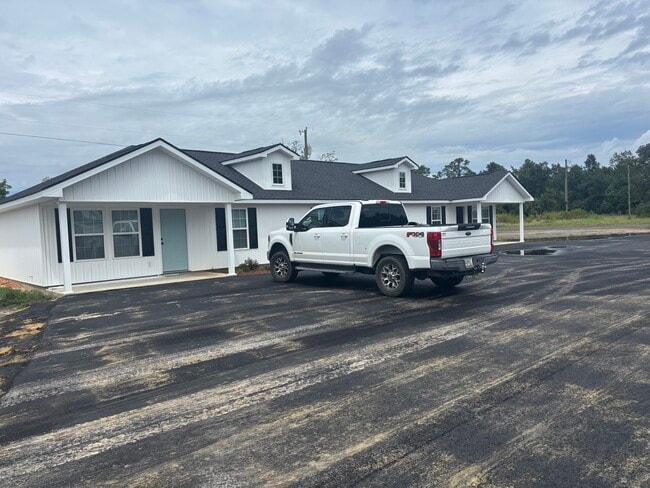 Building Photo - 2696 Midway Church Rd