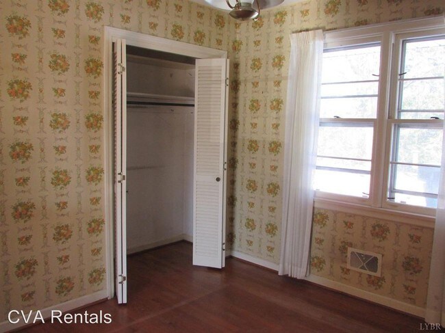 Foto del edificio - 1023 Sheffield Dr