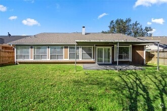 Building Photo - 11030 Hidden Bend Dr