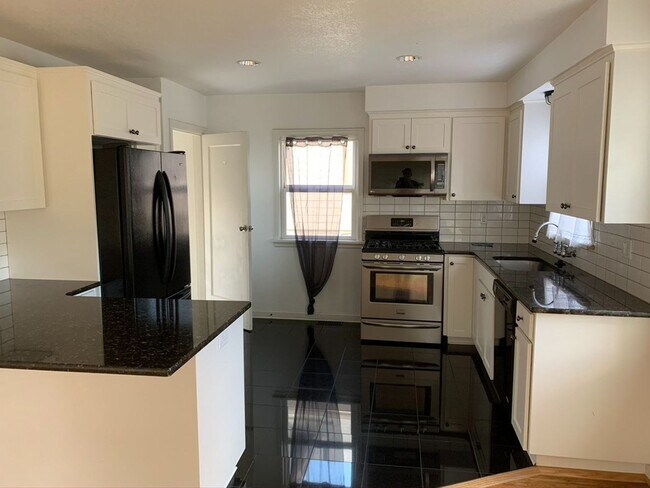 Foto del edificio - 6443 NE 33rd Ave